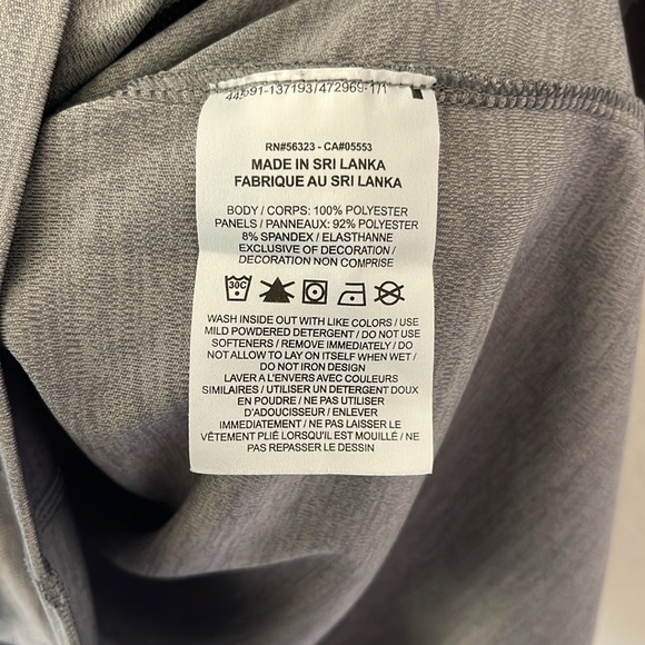 Nike Grey Running Shirt in Small - Picture 4 of 4